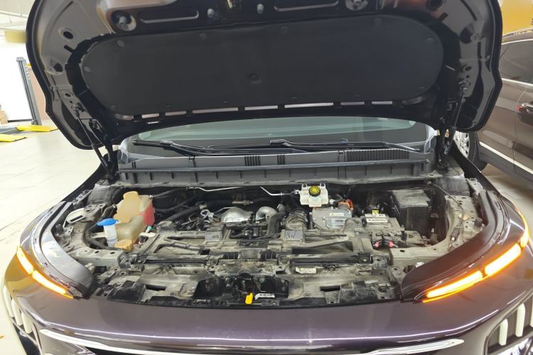 Used FORTHING Xinghai V9 2024 1.5TD 200km Qingyunti Series Premium Version Engine Bay