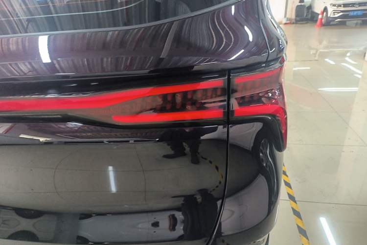 Used FORTHING Xinghai V9 2024 1.5TD 200km Chinese Knot Series Luxury Version Exterior 3