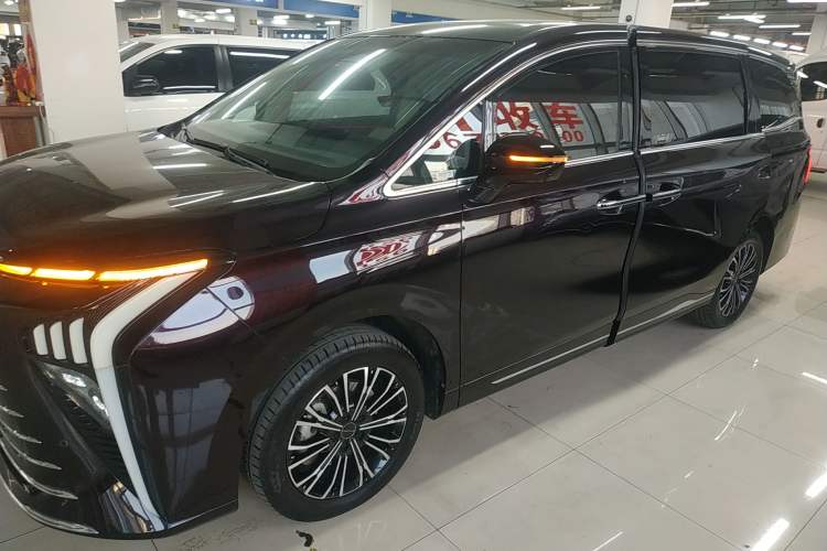 Used FORTHING Xinghai V9 2024 1.5TD 200km Qingyunti Series Premium Version Exterior 3
