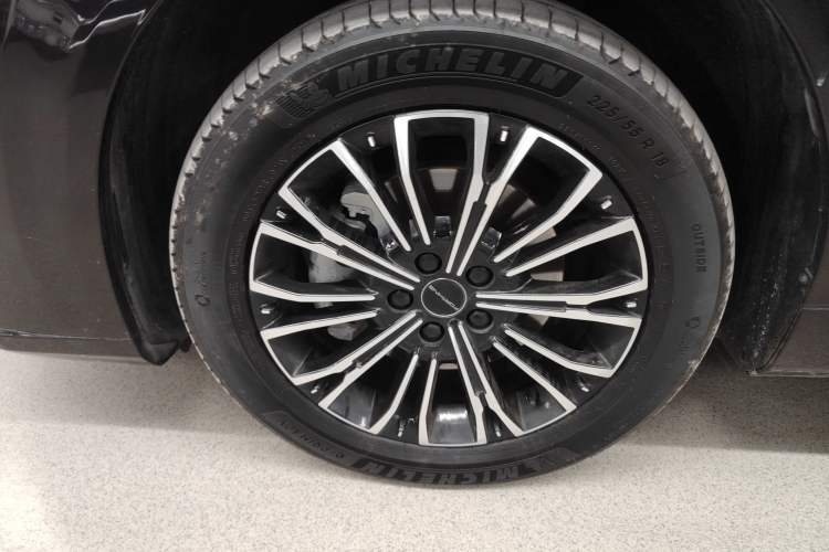 Used FORTHING Xinghai V9 2024 1.5TD 200km Qingyunti Series Premium Version Exterior 4