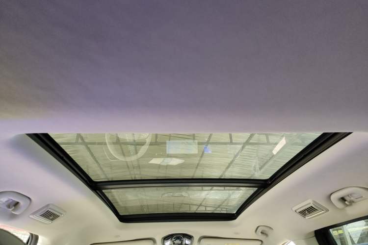 Used FORTHING Xinghai V9 2024 1.5TD 200km Qingyunti Series Premium Version Headliner