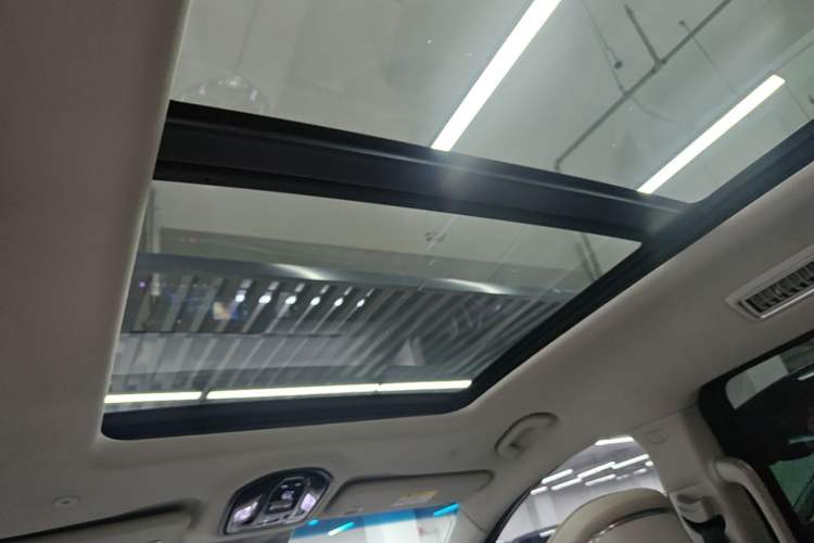 Used FORTHING Xinghai V9 2024 1.5TD 200km Chinese Knot Series Premium Edition Headliner