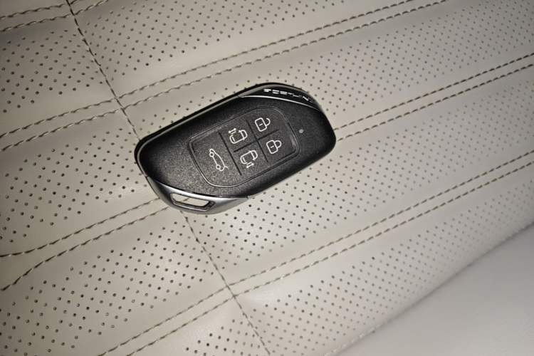 Used FORTHING Xinghai V9 2024 1.5TD 200km Qingyunti Series Premium Version Interior 1