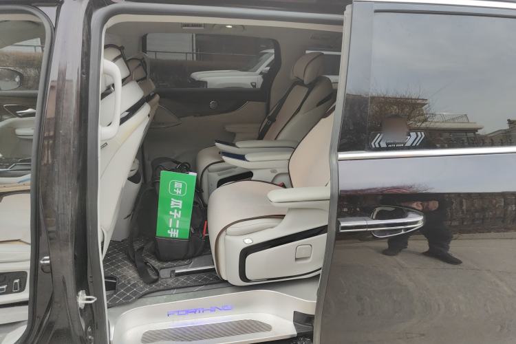 Used FORTHING Xinghai V9 2024 1.5TD 200km Qingyunti Series Premium Version Interior 4