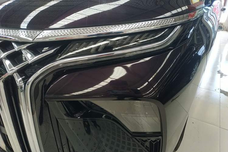 Used FORTHING Xinghai V9 2024 1.5TD 100km Chinese Knot Series Performance Edition Left Front Headlight