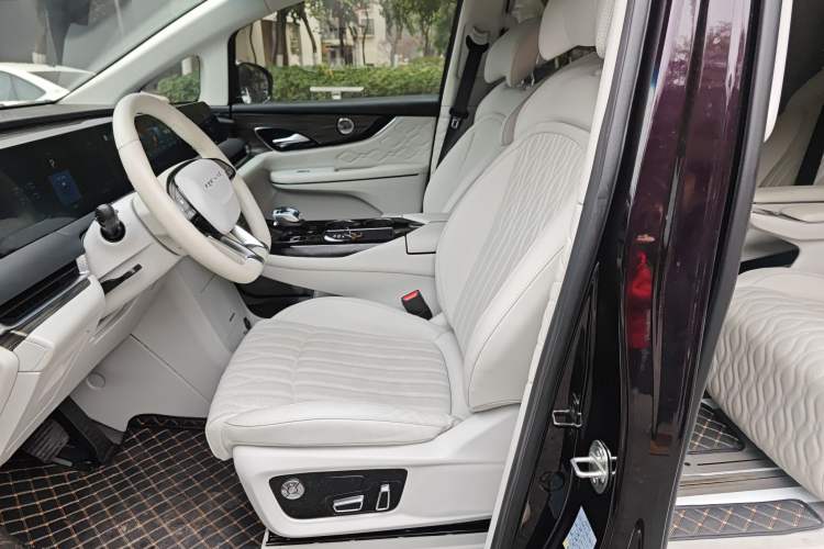 Used FORTHING Xinghai V9 2024 1.5TD 200km Qingyunti Series Flagship Edition Left Front Seat