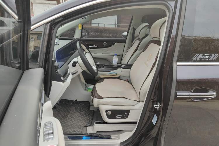 Used FORTHING Xinghai V9 2024 1.5TD 200km Qingyunti Series Premium Version Left Front Seat
