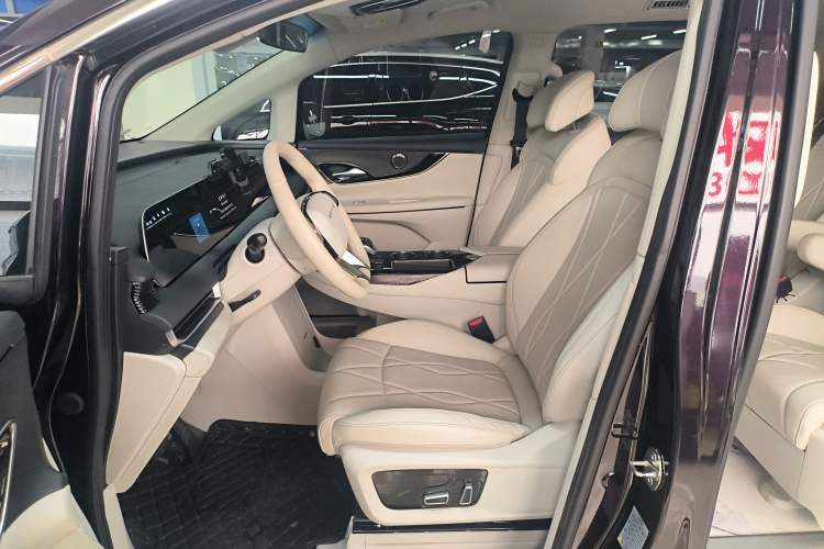 Used FORTHING Xinghai V9 2024 1.5TD 200km Chinese Knot Series Luxury Version Left Front Seat