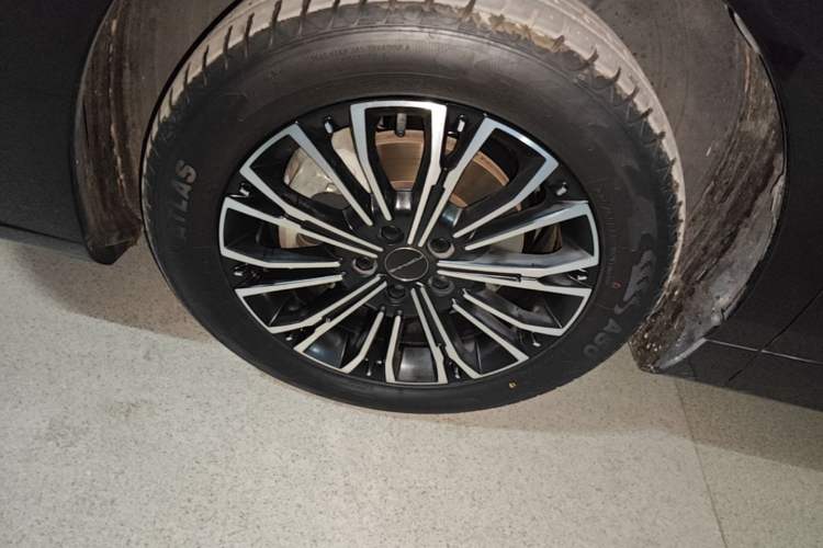 Used FORTHING Xinghai V9 2024 1.5TD 200km Qingyunti Series Premium Version Left Front Wheel Hub