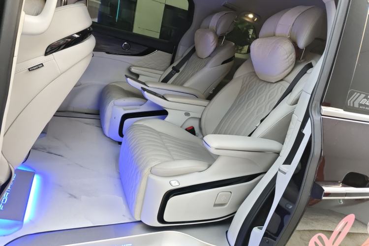 Used FORTHING Xinghai V9 2024 1.5TD 200km Qingyunti Series Premium Version Left Rear Seat