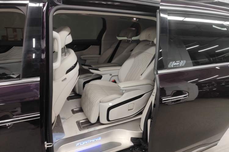 Used FORTHING Xinghai V9 2024 1.5TD 200km Qingyunti Series Premium Version Left Rear Seat