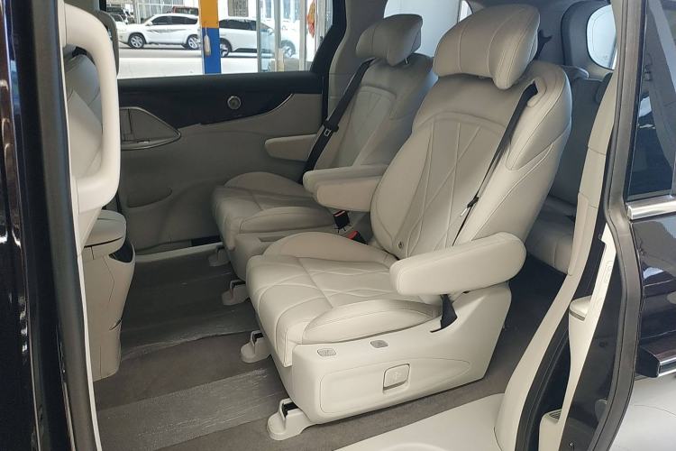 Used FORTHING Xinghai V9 2024 1.5TD 100km Chinese Knot Series Performance Edition Left Rear Seat