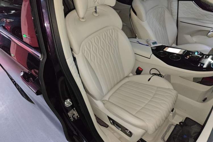 Used FORTHING Xinghai V9 2024 1.5TD 200km Qingyunti Series Premium Version Right Front Seat