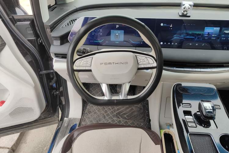 Used FORTHING Xinghai V9 2024 1.5TD 200km Qingyunti Series Premium Version Steering Wheel