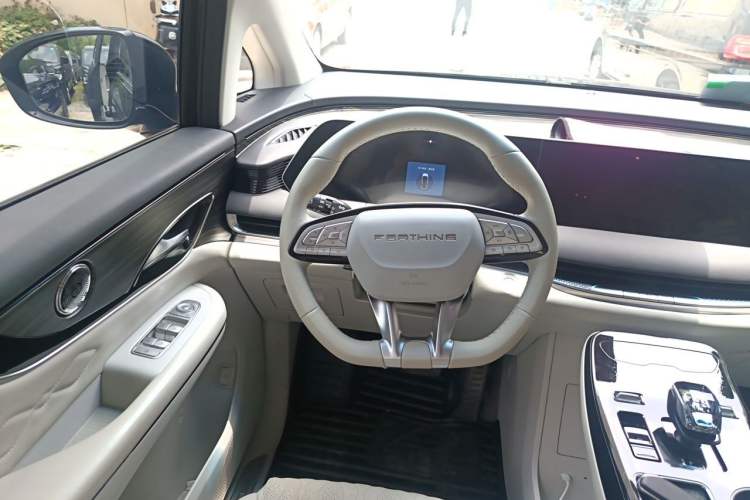 Used FORTHING Xinghai V9 2024 1.5TD 200km Qingyunti Series Premium Version Steering Wheel
