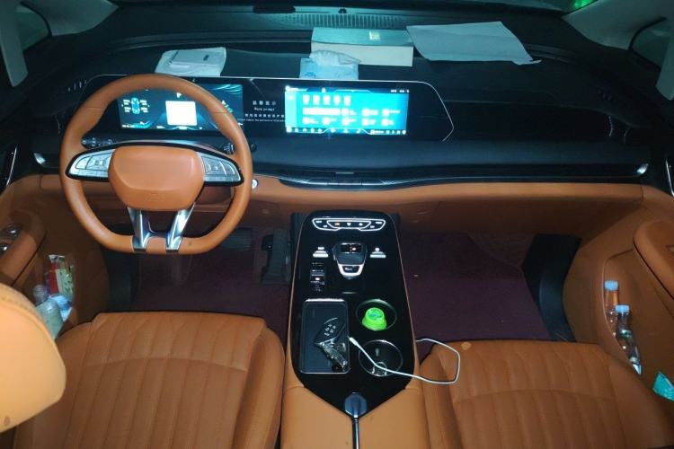 Used FORTHING Xinghai V9 2024 1.5TD 200km Chinese Knot Series Premium Edition Center Console