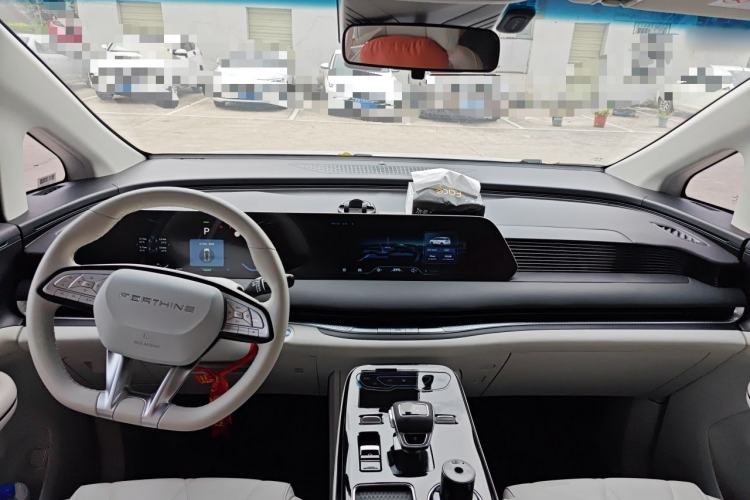 Used FORTHING Xinghai V9 2024 1.5TD 200km Chinese Knot Series Luxury Version Center Console