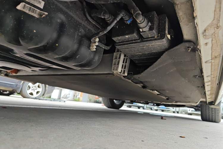 Used FORTHING Xinghai V9 2024 1.5TD 200km Chinese Knot Series Luxury Version Chassis Rear Right