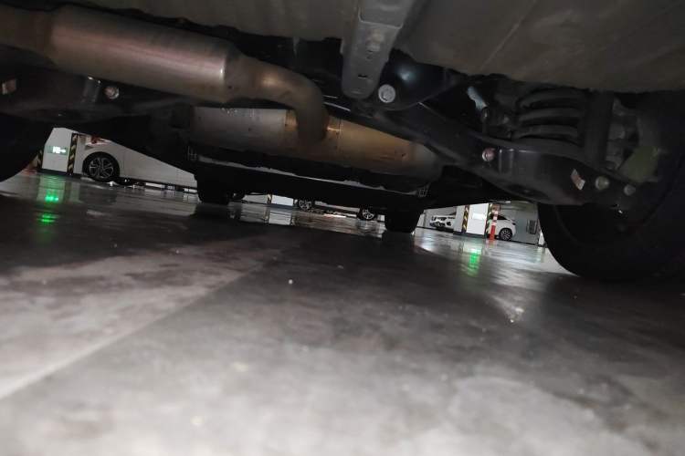 Used FORTHING Xinghai V9 2024 1.5TD 200km Chinese Knot Series Premium Edition Chassis Rear