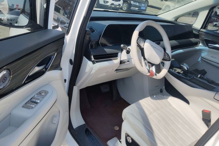 Used FORTHING Xinghai V9 2024 1.5TD 200km Qingyunti Series Premium Version Driver Seat