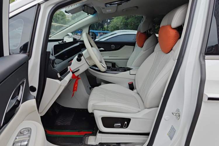 Used FORTHING Xinghai V9 2024 1.5TD 200km Chinese Knot Series Luxury Version Driver Seat