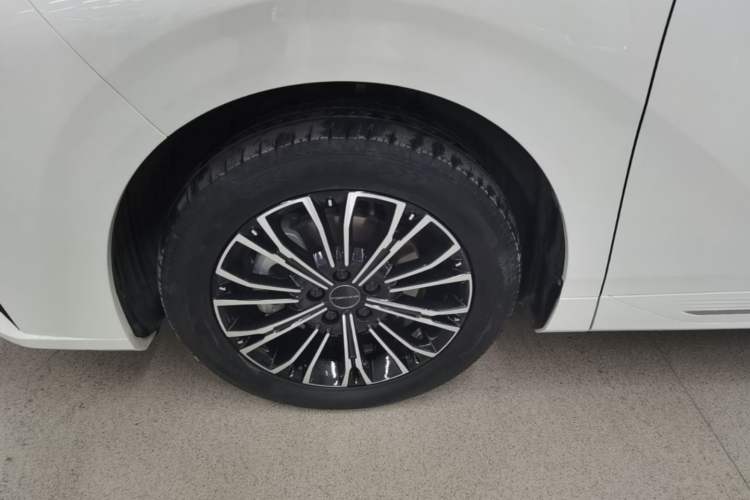 Used FORTHING Xinghai V9 2024 1.5TD 200km Qingyunti Series Premium Version Exterior 4