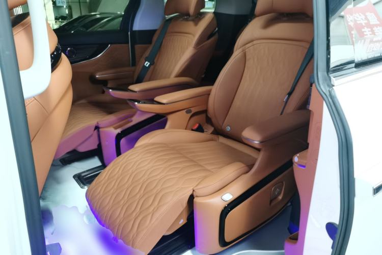 Used FORTHING Xinghai V9 2024 1.5TD 200km Qingyunti Series Premium Version Interior 4