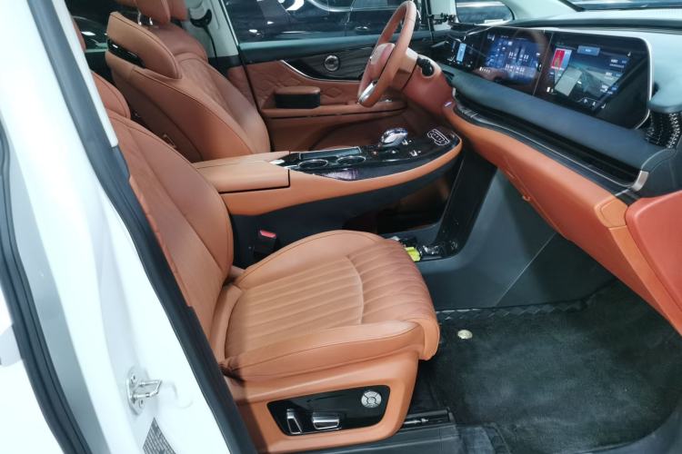 Used FORTHING Xinghai V9 2024 1.5TD 200km Qingyunti Series Premium Version Right Front Seat