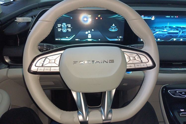 Used FORTHING Xinghai V9 2024 1.5TD 200km Qingyunti Series Premium Version Steering Wheel