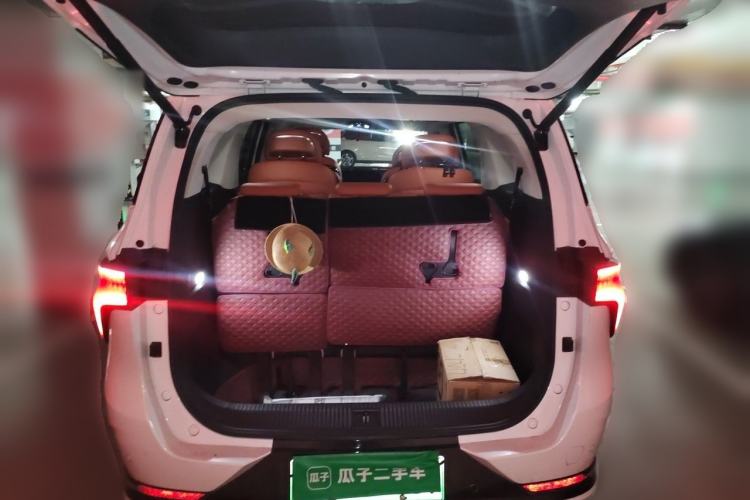 Used FORTHING Xinghai V9 2024 1.5TD 200km Chinese Knot Series Premium Edition Trunk