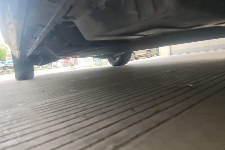 Used FORTHING Xinghai V9 2025 Model, 1.5TD 200km Qingyunti Series, Zunyue Edition Chassis Front Right
