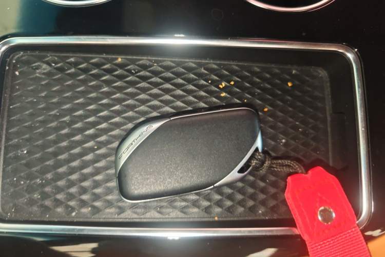 Used FORTHING Xinghai V9 2025 Model, 1.5TD 200km Qingyunti Series, Zunyue Edition Vehicle Key