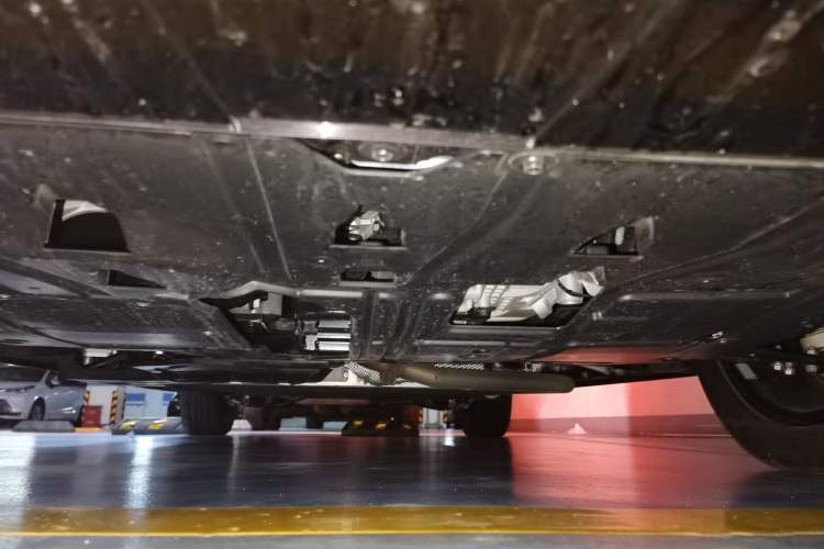 Used FORTHING Xinghai V9  Chassis Front