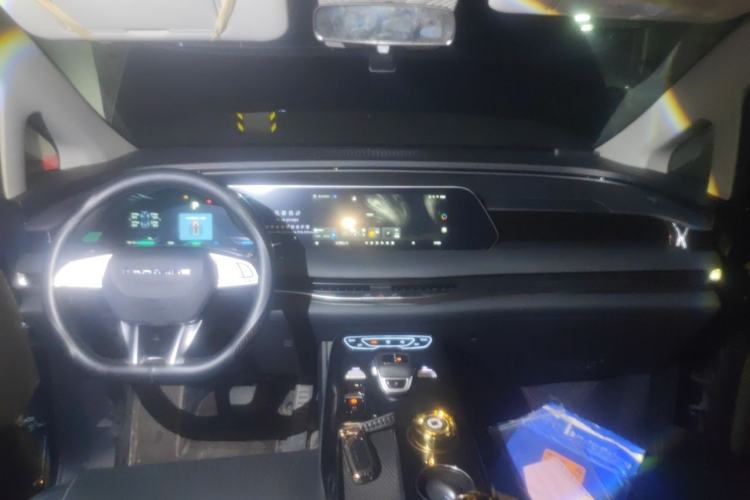 Used FORTHING Xinghai V9 2026 Model, More Enjoyment Series, 200km Luxury Edition Center Console