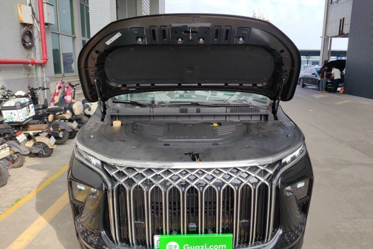 Used FORTHING Xinghai V9 2026 Model, Smart Enjoyment Series, 200km Flagship Edition Engine Bay