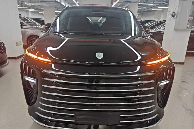 Used FORTHING Xinghai V9 2026 Model, More Enjoyment Series, 200km Comfort Edition Front