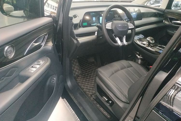 Used FORTHING Xinghai V9 2026 Model, More Enjoyment Series, 200km Comfort Edition Interior 3