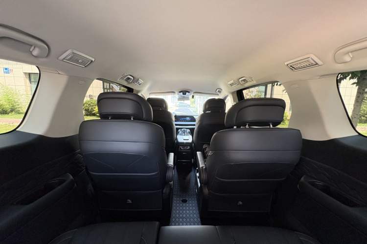 Used FORTHING Xinghai V9 2026 Model, More Enjoyment Series, 200km Comfort Edition Interior 4