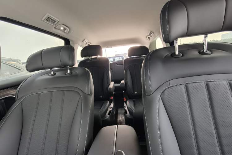 Used FORTHING Xinghai V9 2026 Model, More Enjoyment Series, 200km Luxury Edition Interior 4