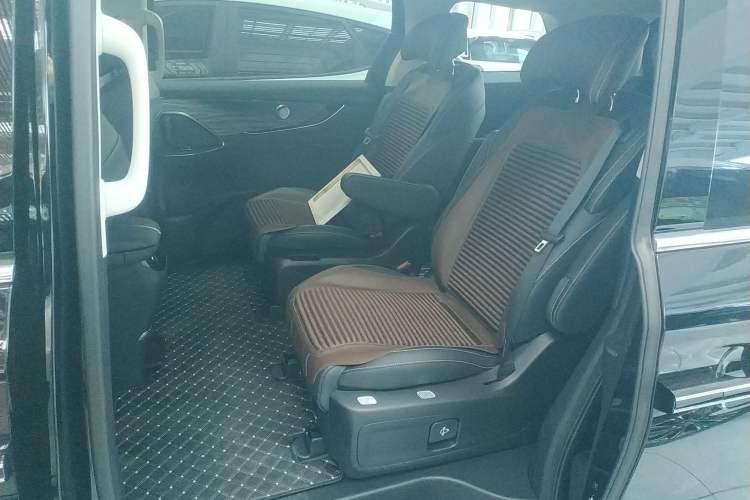 Used FORTHING Xinghai V9 2026 Model, More Enjoyment Series, 200km Comfort Edition Interior 4