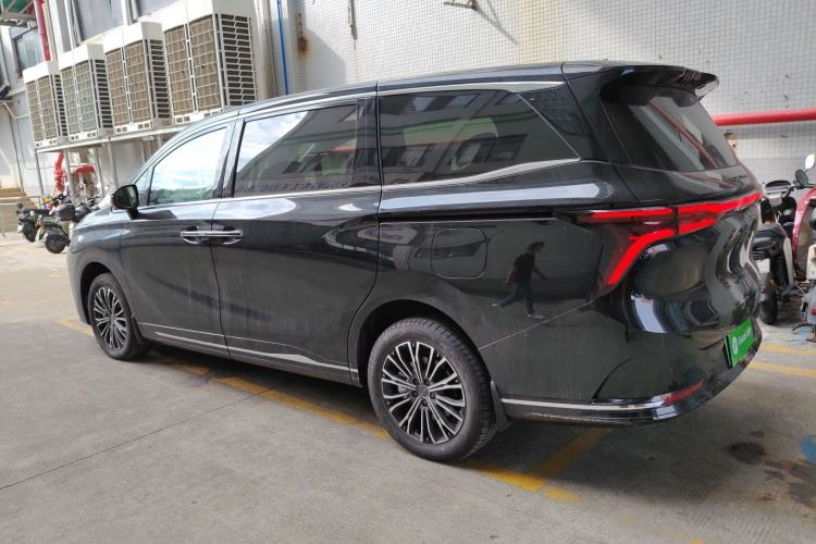 Used FORTHING Xinghai V9 2026 Model, Smart Enjoyment Series, 200km Flagship Edition Left Side