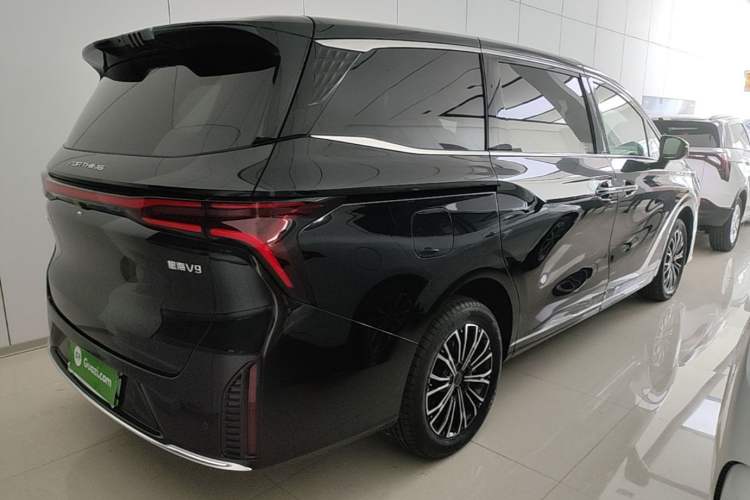 Used FORTHING Xinghai V9 2026 Model, More Enjoyment Series, 200km Luxury Edition Rear Right 45 Deg