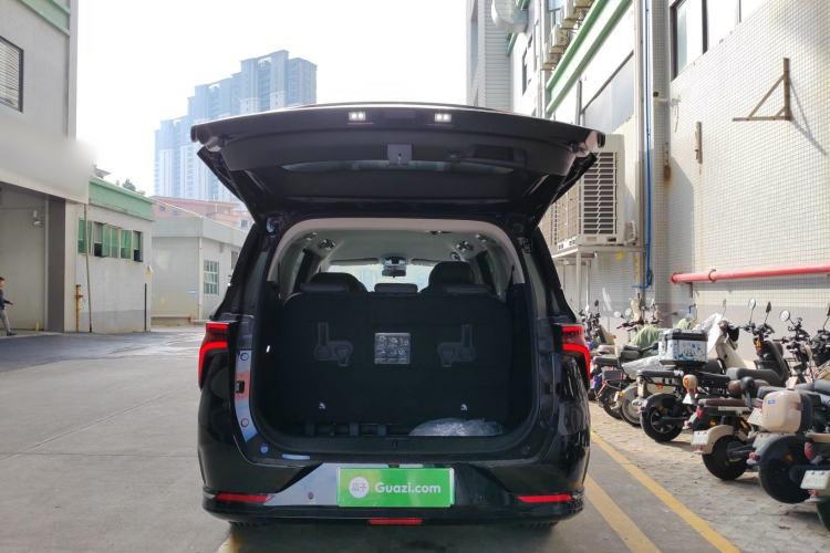 Used FORTHING Xinghai V9 2026 Model, Smart Enjoyment Series, 200km Flagship Edition Trunk