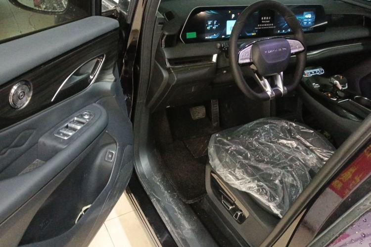 Used FORTHING Xinghai V9 2026 Model, More Enjoyment Series, 200km Comfort Edition Driver Seat