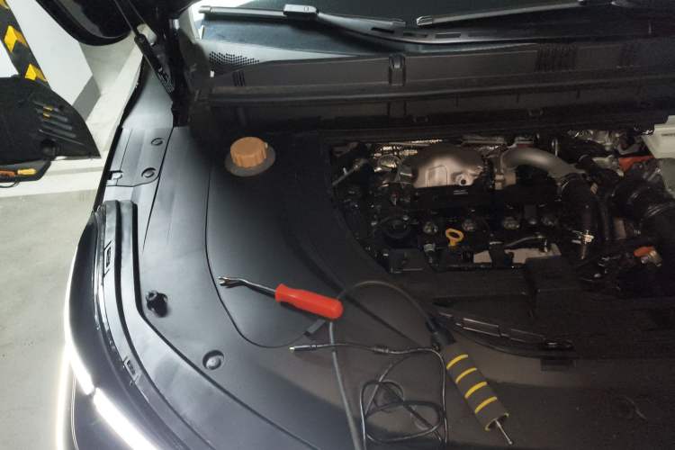 Used FORTHING Xinghai V9 2026 Model, More Enjoyment Series, 200km Comfort Edition Engine Bay Right