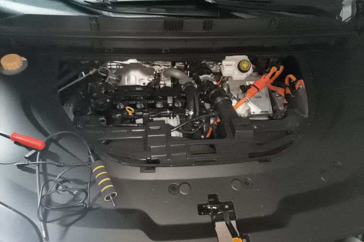 Used FORTHING Xinghai V9 2026 Model, More Enjoyment Series, 200km Comfort Edition Engine Bay