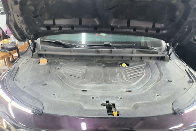 Used FORTHING Xinghai V9 2026 Model, More Enjoyment Series, 200km Comfort Edition Engine Bay