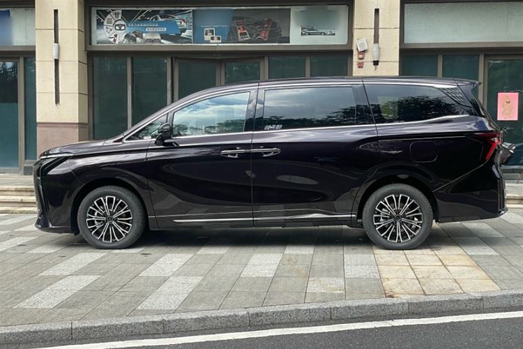 Used FORTHING Xinghai V9 2026 Model, More Enjoyment Series, 200km Luxury Edition Exterior 9