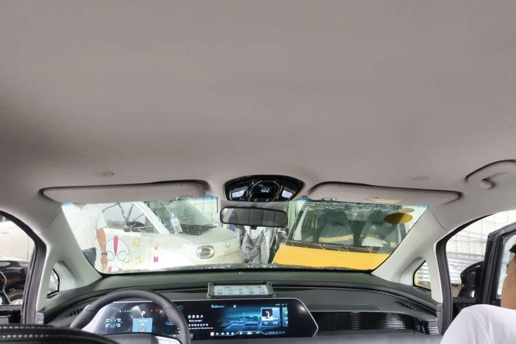 Used FORTHING Xinghai V9 2026 Model, More Enjoyment Series, 200km Luxury Edition Headliner