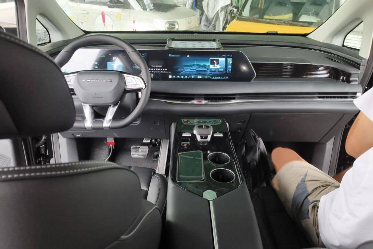 Used FORTHING Xinghai V9 2026 Model, More Enjoyment Series, 200km Luxury Edition Interior 2